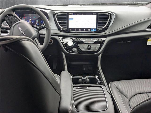 new 2025 Chrysler Pacifica Hybrid car, priced at $56,879