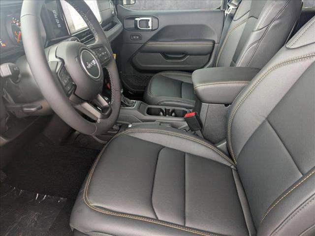 new 2025 Jeep Gladiator car, priced at $44,654