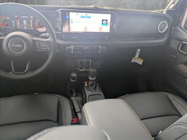 new 2025 Jeep Gladiator car, priced at $44,654