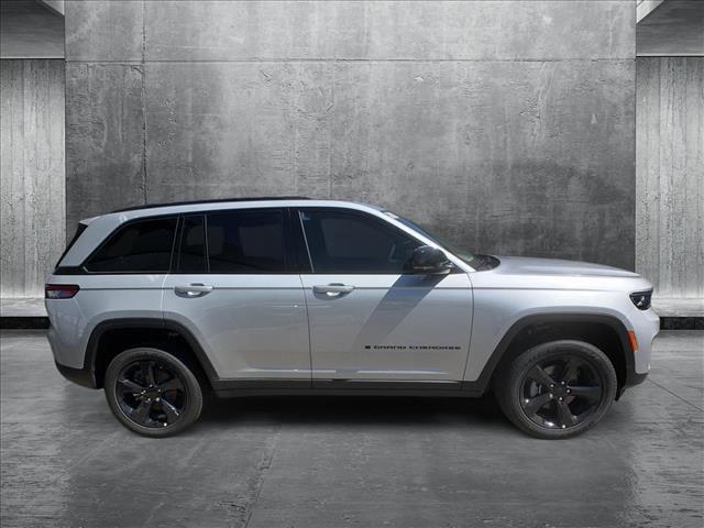 new 2024 Jeep Grand Cherokee car, priced at $39,584