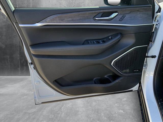 new 2025 Jeep Grand Cherokee L car, priced at $56,039