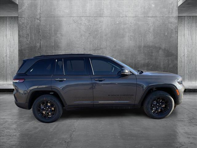 new 2025 Jeep Grand Cherokee car, priced at $41,979