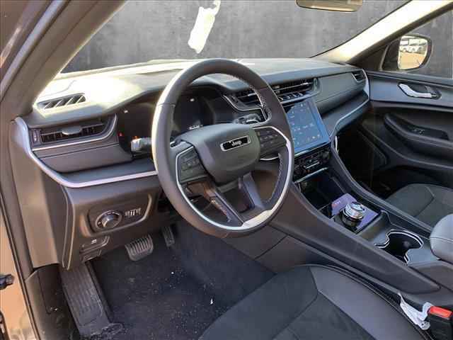 new 2025 Jeep Grand Cherokee car, priced at $41,979