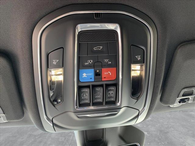 new 2025 Jeep Grand Cherokee car, priced at $53,000