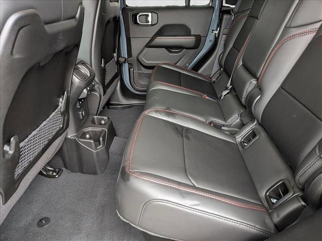 new 2025 Jeep Gladiator car, priced at $56,184