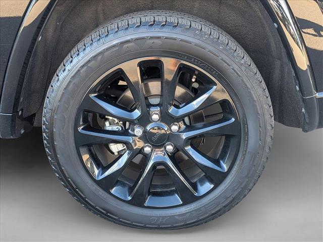 used 2022 Jeep Grand Cherokee car, priced at $29,500