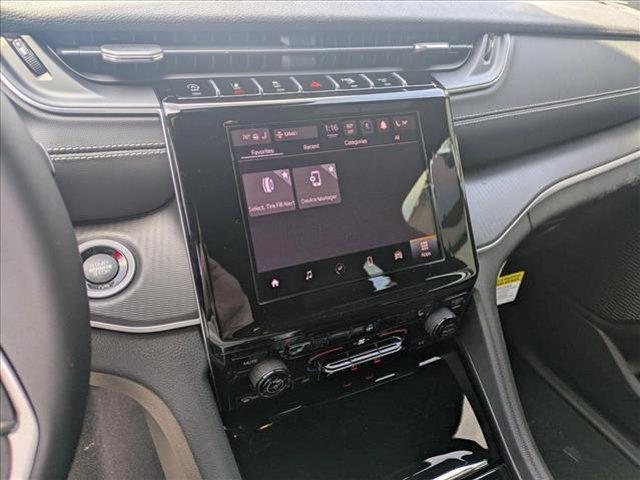 new 2025 Jeep Grand Cherokee car, priced at $45,799
