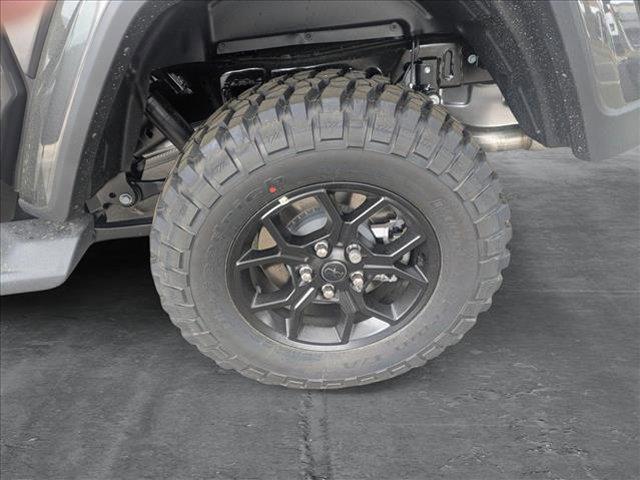 new 2025 Jeep Gladiator car, priced at $44,654