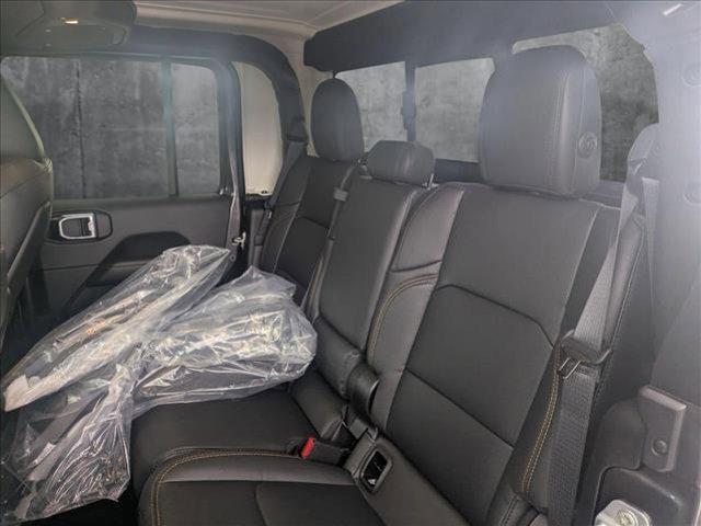 new 2025 Jeep Gladiator car, priced at $44,654