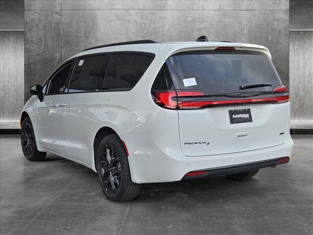 new 2024 Chrysler Pacifica car, priced at $53,301
