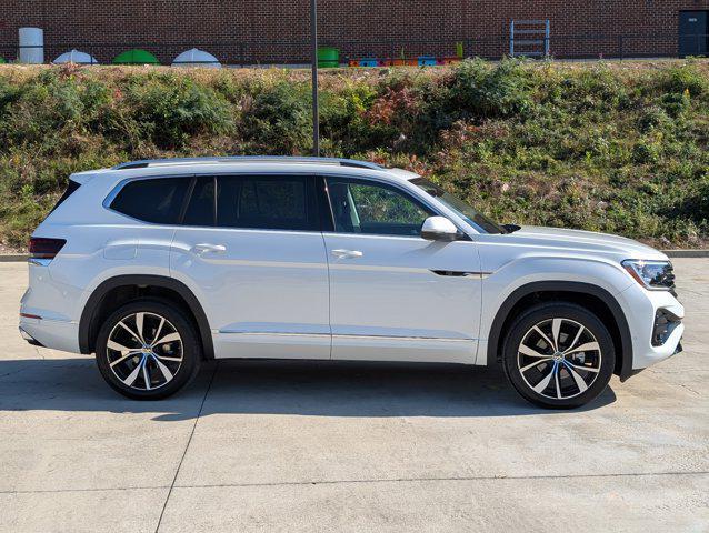 used 2025 Volkswagen Atlas car, priced at $42,994