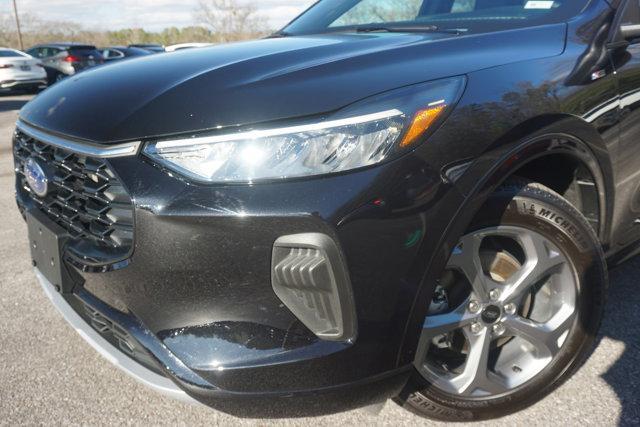 used 2024 Ford Escape car, priced at $25,995