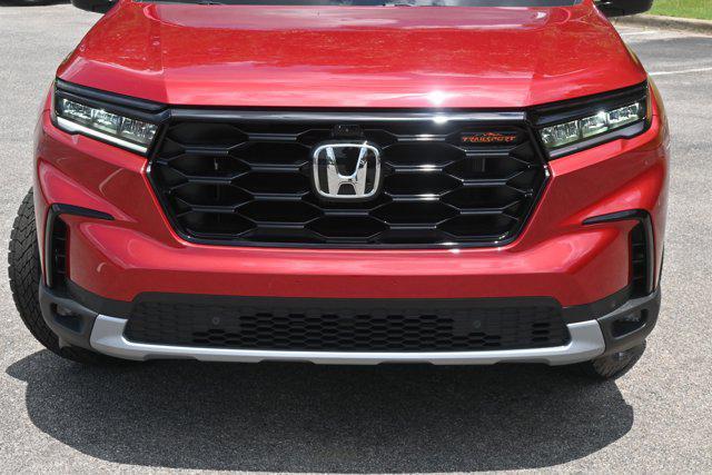 used 2025 Honda Pilot car, priced at $49,994