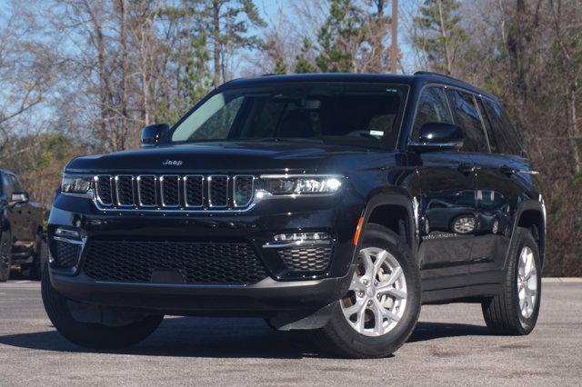 used 2024 Jeep Grand Cherokee car, priced at $35,995