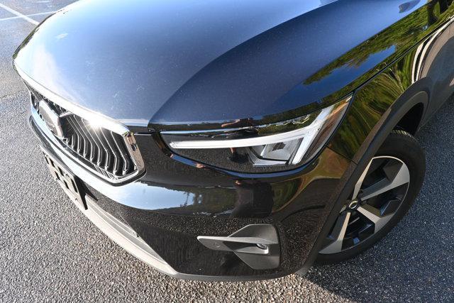 used 2025 Volvo XC40 car, priced at $31,995