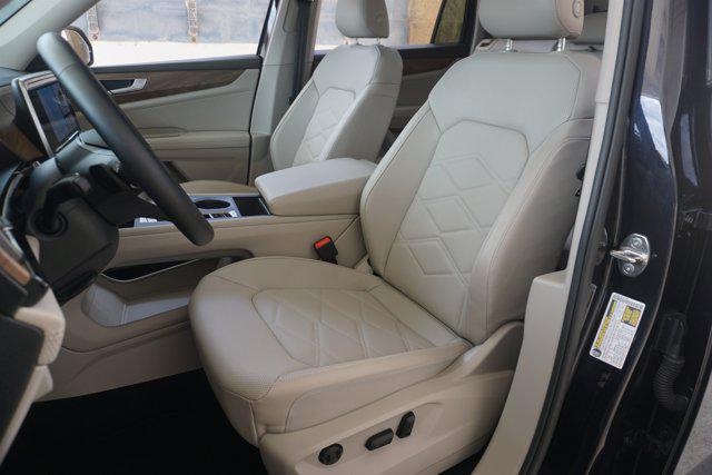 used 2025 Volkswagen Atlas car, priced at $32,995