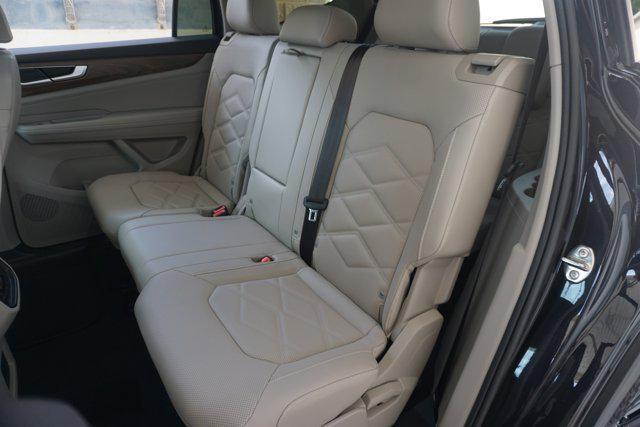 used 2025 Volkswagen Atlas car, priced at $32,995