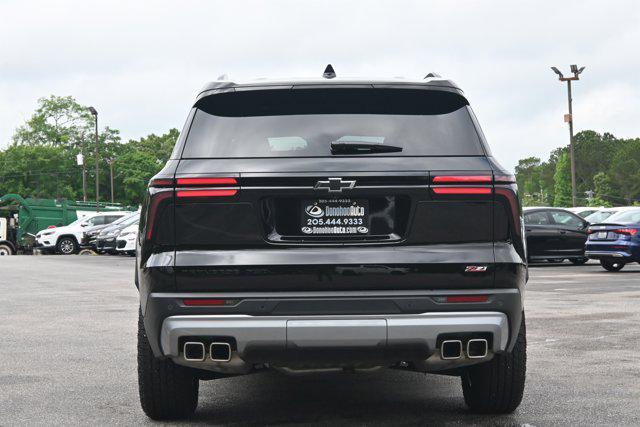 used 2024 Chevrolet Traverse car, priced at $47,995