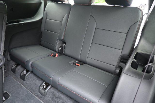 used 2024 Chevrolet Traverse car, priced at $47,995