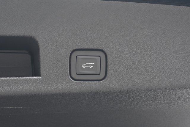 used 2024 Chevrolet Traverse car, priced at $47,995