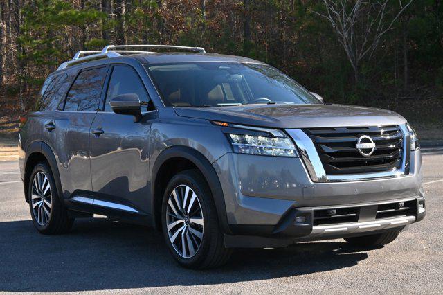 used 2022 Nissan Pathfinder car, priced at $35,995