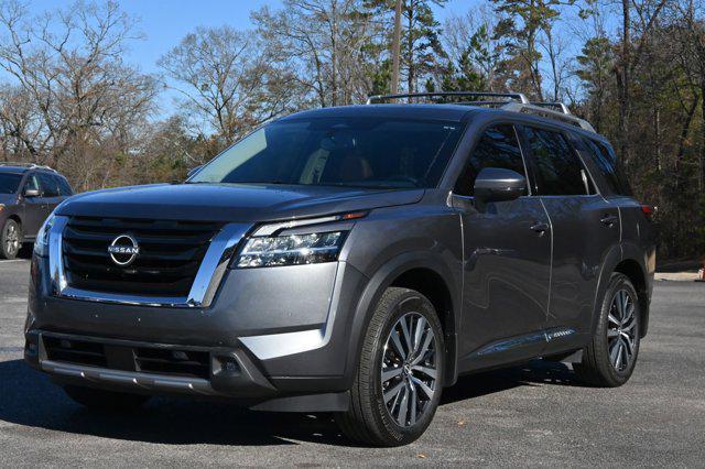 used 2022 Nissan Pathfinder car, priced at $35,995