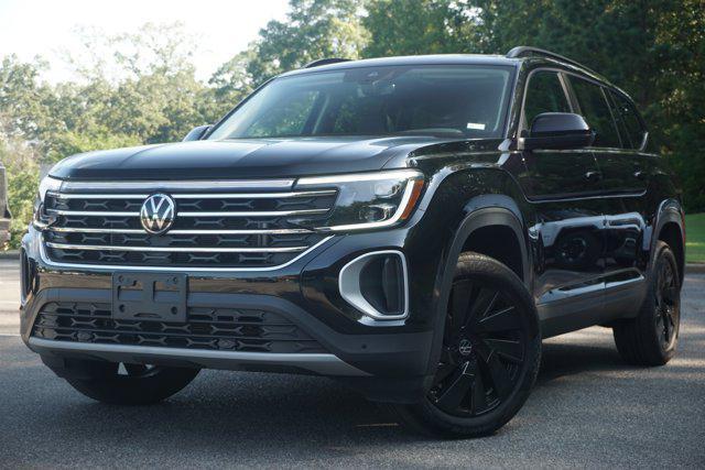 used 2024 Volkswagen Atlas car, priced at $30,998