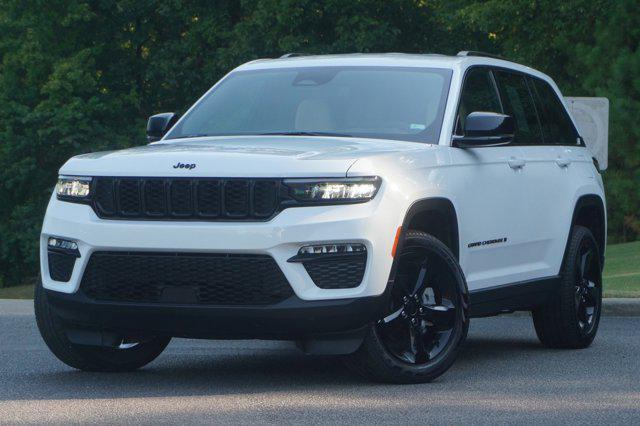 used 2023 Jeep Grand Cherokee car, priced at $35,994