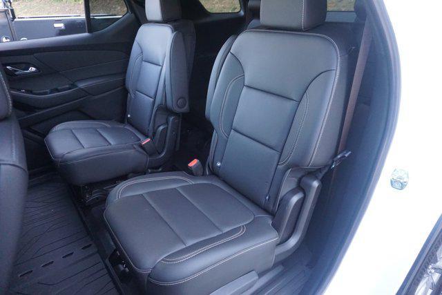 used 2022 Chevrolet Traverse car, priced at $27,994