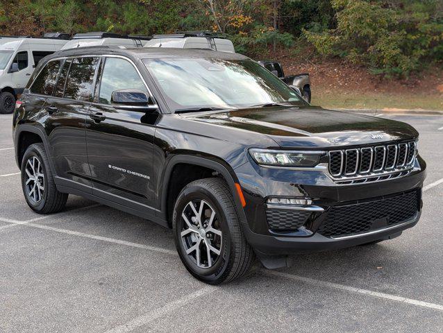 used 2025 Jeep Grand Cherokee car, priced at $39,995