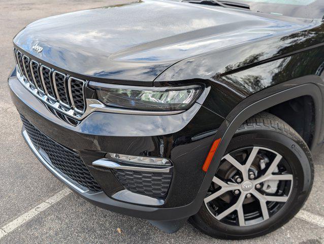 used 2025 Jeep Grand Cherokee car, priced at $39,995