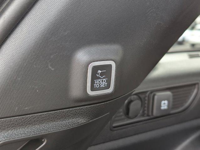 used 2025 Jeep Grand Cherokee car, priced at $39,995