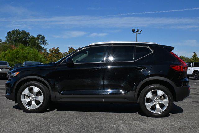 used 2022 Volvo XC40 car, priced at $22,595