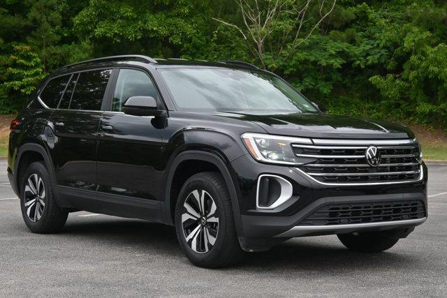 used 2024 Volkswagen Atlas car, priced at $35,995