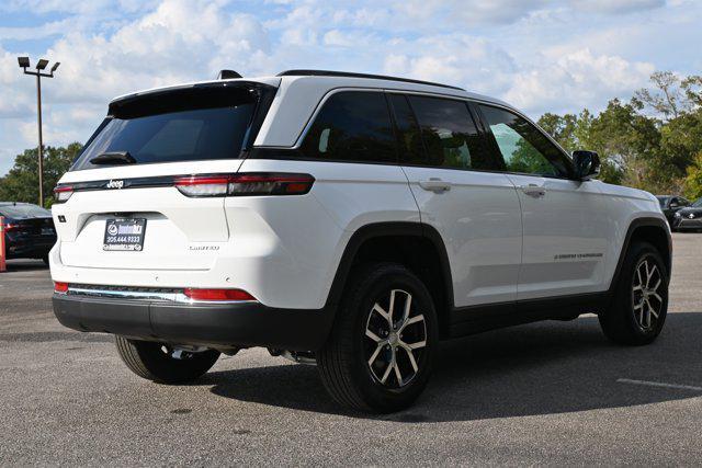 used 2024 Jeep Grand Cherokee car, priced at $32,995