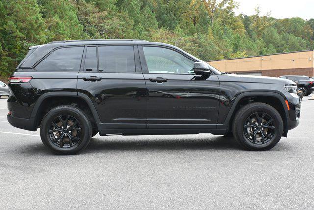 used 2024 Jeep Grand Cherokee car, priced at $31,995