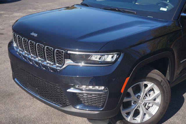 used 2023 Jeep Grand Cherokee car, priced at $32,994