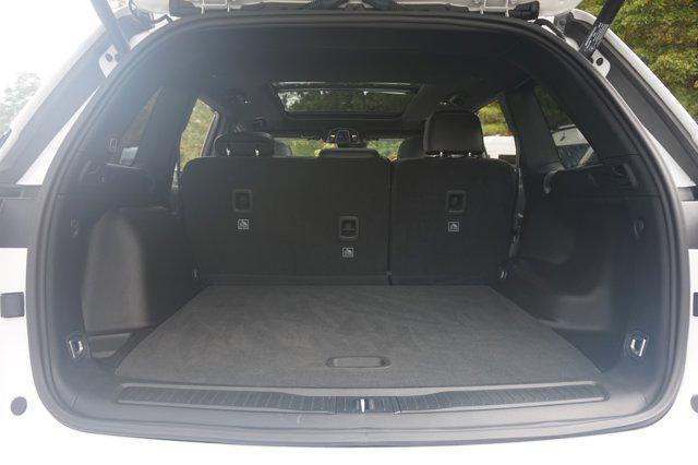 used 2024 Jeep Grand Cherokee car, priced at $36,995