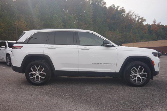 used 2024 Jeep Grand Cherokee car, priced at $36,995