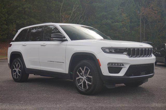 used 2024 Jeep Grand Cherokee car, priced at $36,995