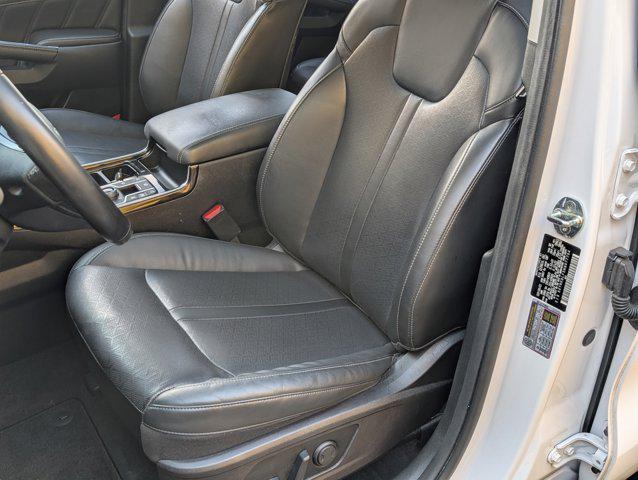 used 2022 Kia Sorento car, priced at $27,994