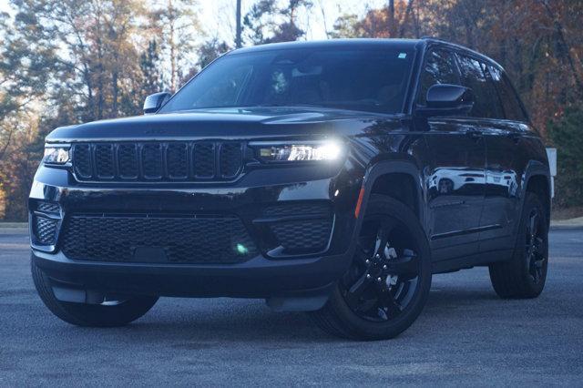 used 2023 Jeep Grand Cherokee car, priced at $31,995