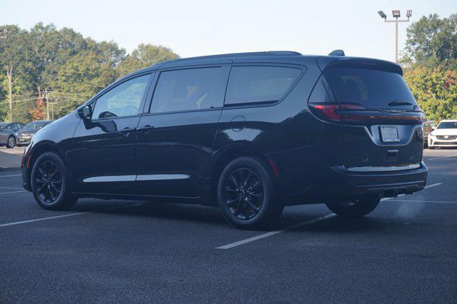 used 2021 Chrysler Pacifica car, priced at $25,994