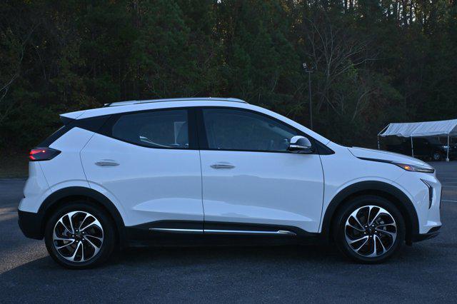 used 2022 Chevrolet Bolt EUV car, priced at $24,995