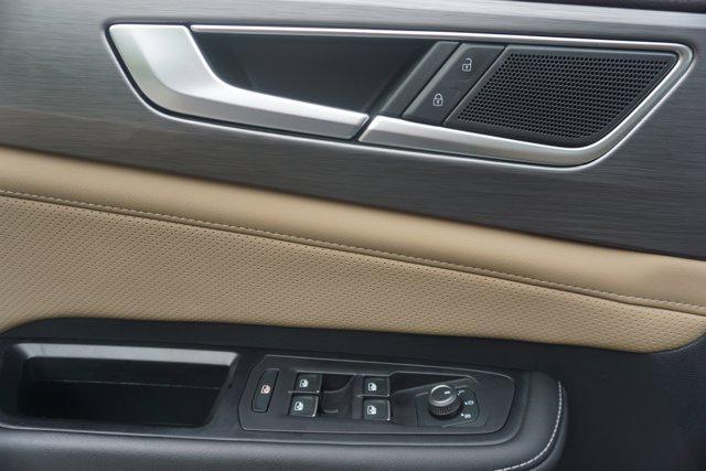 used 2024 Volkswagen Atlas Cross Sport car, priced at $35,995