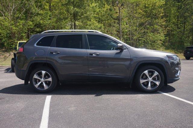 used 2019 Jeep Cherokee car, priced at $17,994