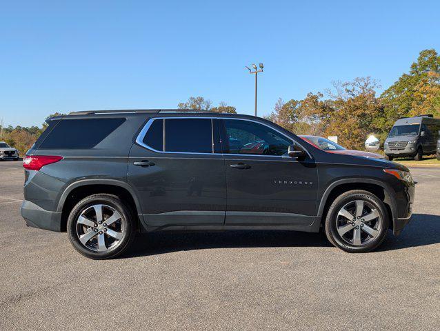 used 2021 Chevrolet Traverse car, priced at $17,990