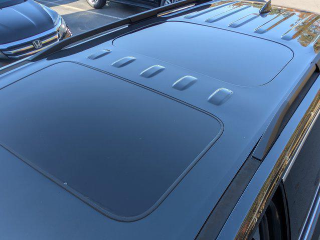 used 2021 Chevrolet Traverse car, priced at $17,990