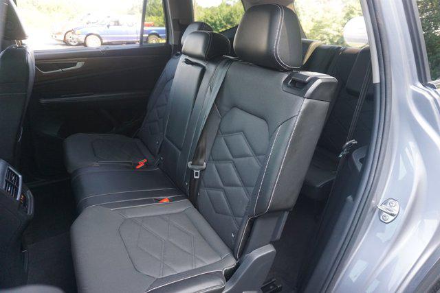 used 2024 Volkswagen Atlas car, priced at $30,998