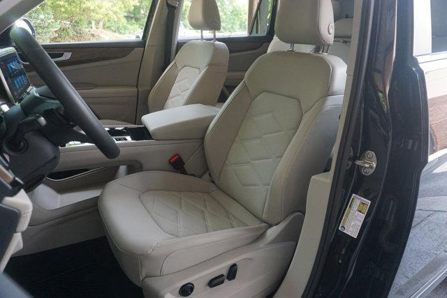 used 2024 Volkswagen Atlas car, priced at $32,998